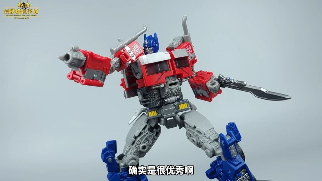 Image Of SS 102 Optimus Prime Transformers Studio Series Action Figure  (23 of 25)